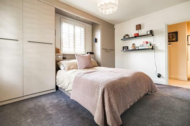 13 Theydon Bower, Epping C (2).jpg
