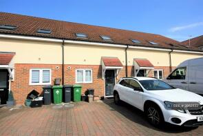 1, Cedrus Close, Broxbourne EN10 6GA