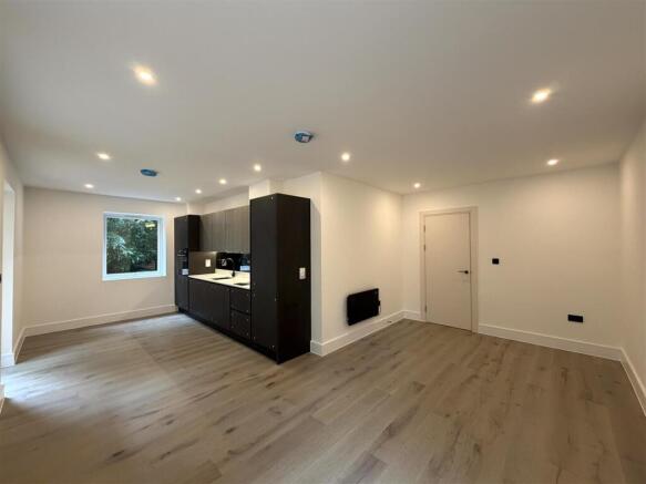 Living Area pic 2.jpeg
