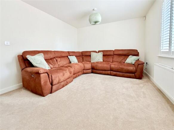 3 bed Semi-Detached for sale Image 5