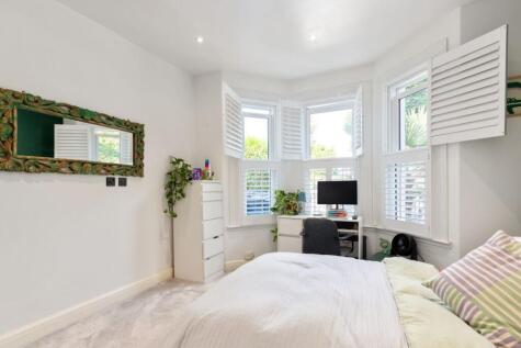 Southfield Road, Chiswick, London, W4