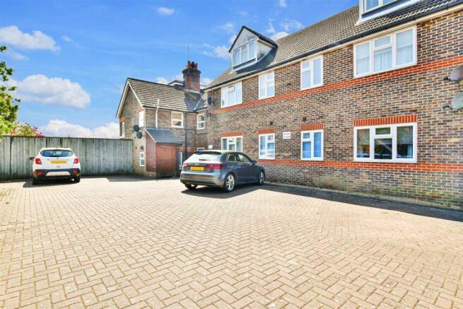 Driveway/Parking