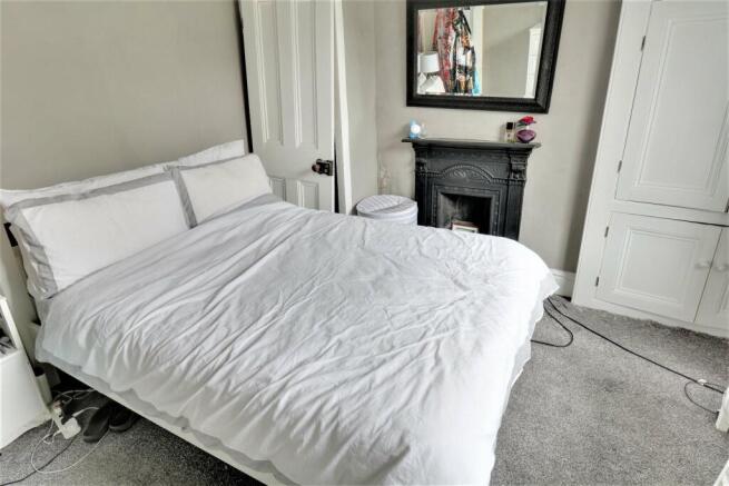 Bedroom 1 (Double)