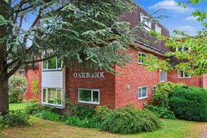 Flat 8, Oakbank, Watling Street, Radlett WD7 7JG