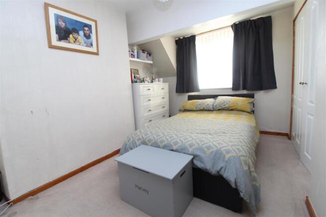 Bedroom 2.JPG
