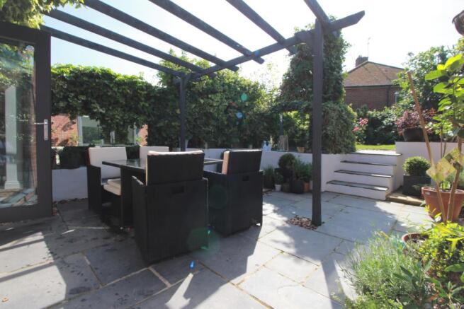 Courtyard & Garden