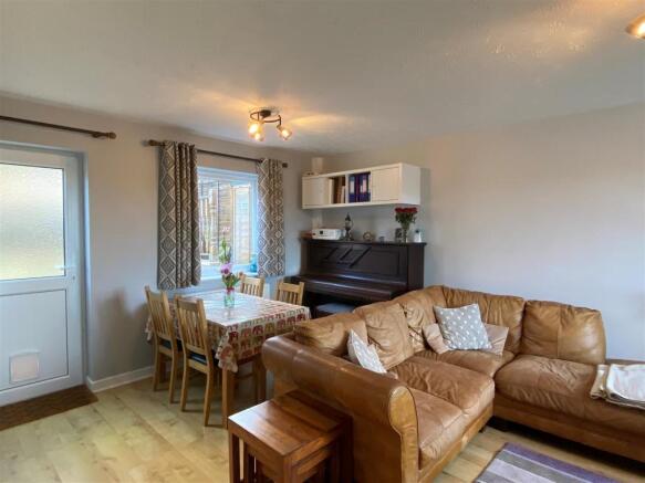 Living/Dining Room