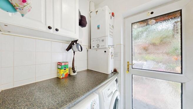 4 bed Semi-Detached for sale Image 5