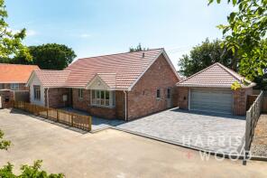 1, Holland Road Gardens, Holland Road, Little Clacton CO16 9SD