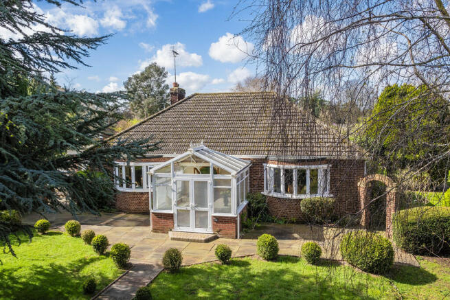 104 Bury Road ele...