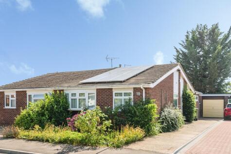 Seven Acres, Thame