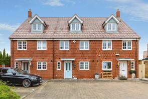 12, Knoll Gardens, Bedford MK42 6AR