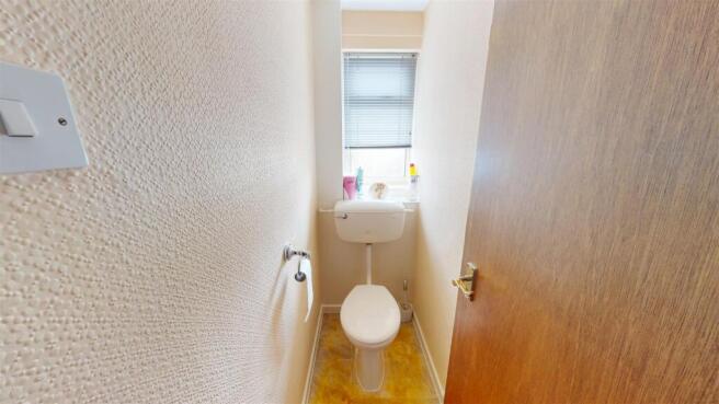 2 bed Flat for sale Image 8