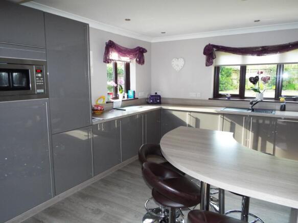 Kitchen/breakfast ro