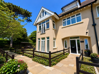Cannongate Road, Hythe