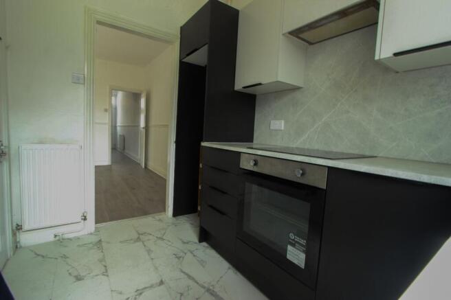 2 bed Terraced to rent Image 10