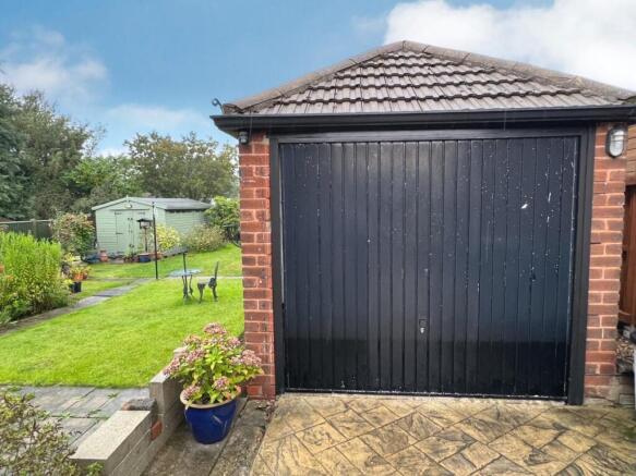 Garage.jpg