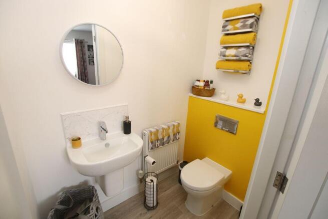 Ensuite photo 1