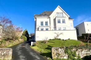 Flat 2, 82 Mount Howe, Court Road, Plymouth PL8 1DA