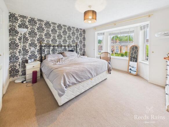 4 bed Detached for sale Image 12