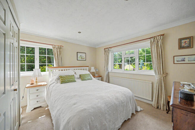 3 bed Village House for sale Image 11
