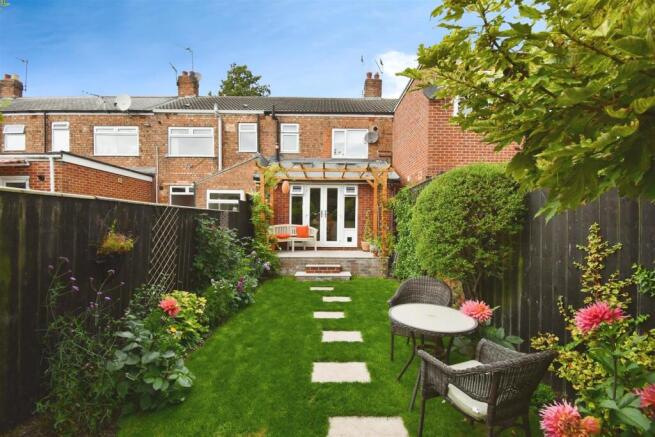 2 bed Terraced for sale Image 4
