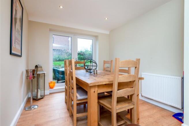 Dining Living Area: