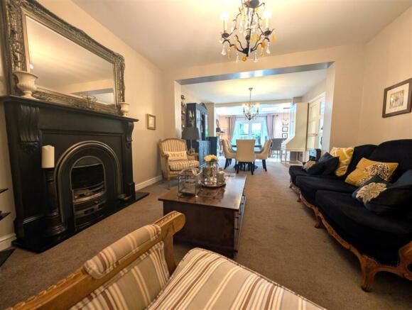Kitchen/Dining/Lounge
