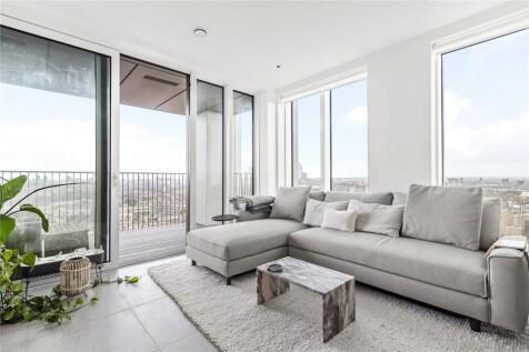 Cendal Crescent, London, E1