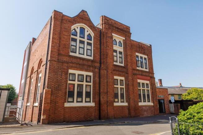 Flat 1 St Lukes Hall-23.jpg