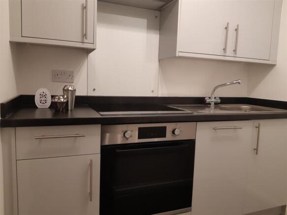 Flat 20 Kitchen.jpg
