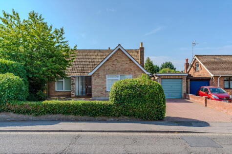 Hall Road, Lowestoft, NR32 3AW