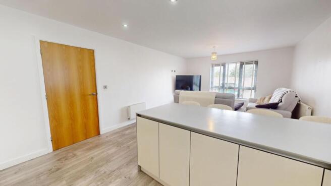 2 bed Apartment for sale Image 5