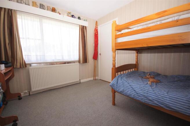 bed3.jpg