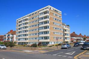 Flat 11, Berriedale House, Kingsway, Hove BN3 4HD
