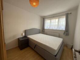3, Arncliffe, Bracknell RG12 7SA