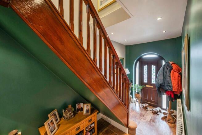 3 bed Semi-Detached for sale Image 12