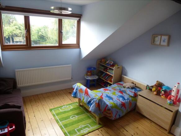 Photo 11