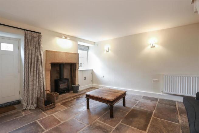 Living Room4.jpg