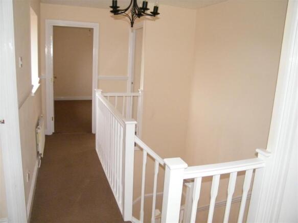 FIRST FLOOR/LANDING