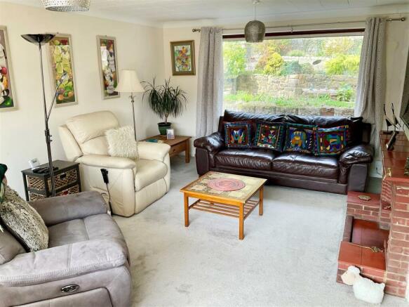 Lounge A.jpg