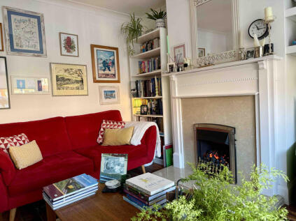 High Road West, Felixstowe, IP11