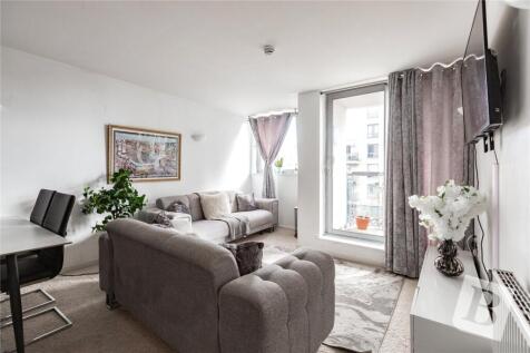 Mercury Gardens, Romford, RM1