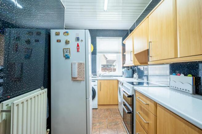 Kitchen (3).jpg