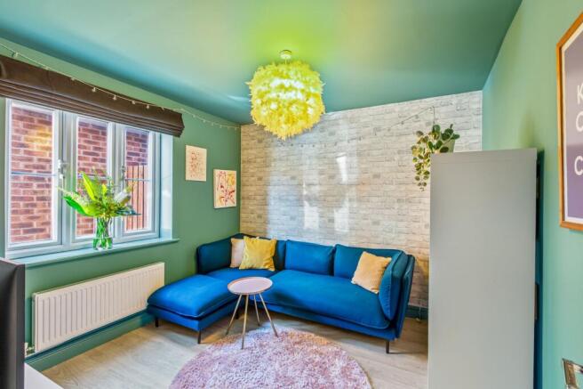 5 bed Detached for sale Image 10