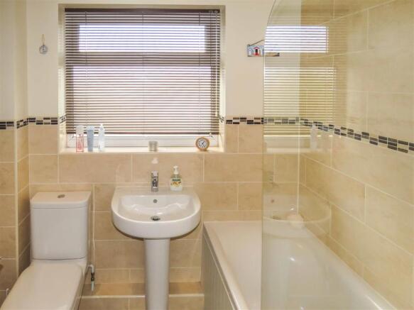 Bathroom.JPG