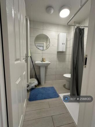 Ensuite Bathroom 