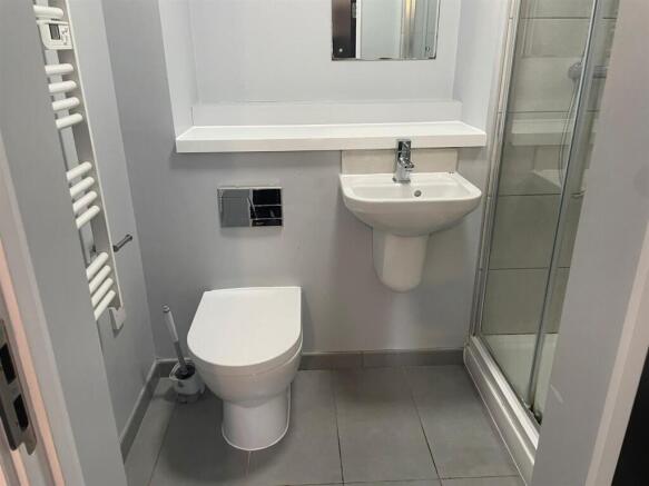 6 bed Flat to rent Image 8