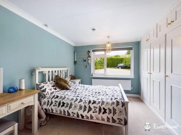 Bedroom 2 (Double)
