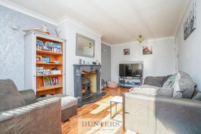 2 bed Semi-Detached Bungalow for sale Image 6